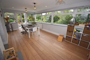 Dining Room- click for photo gallery